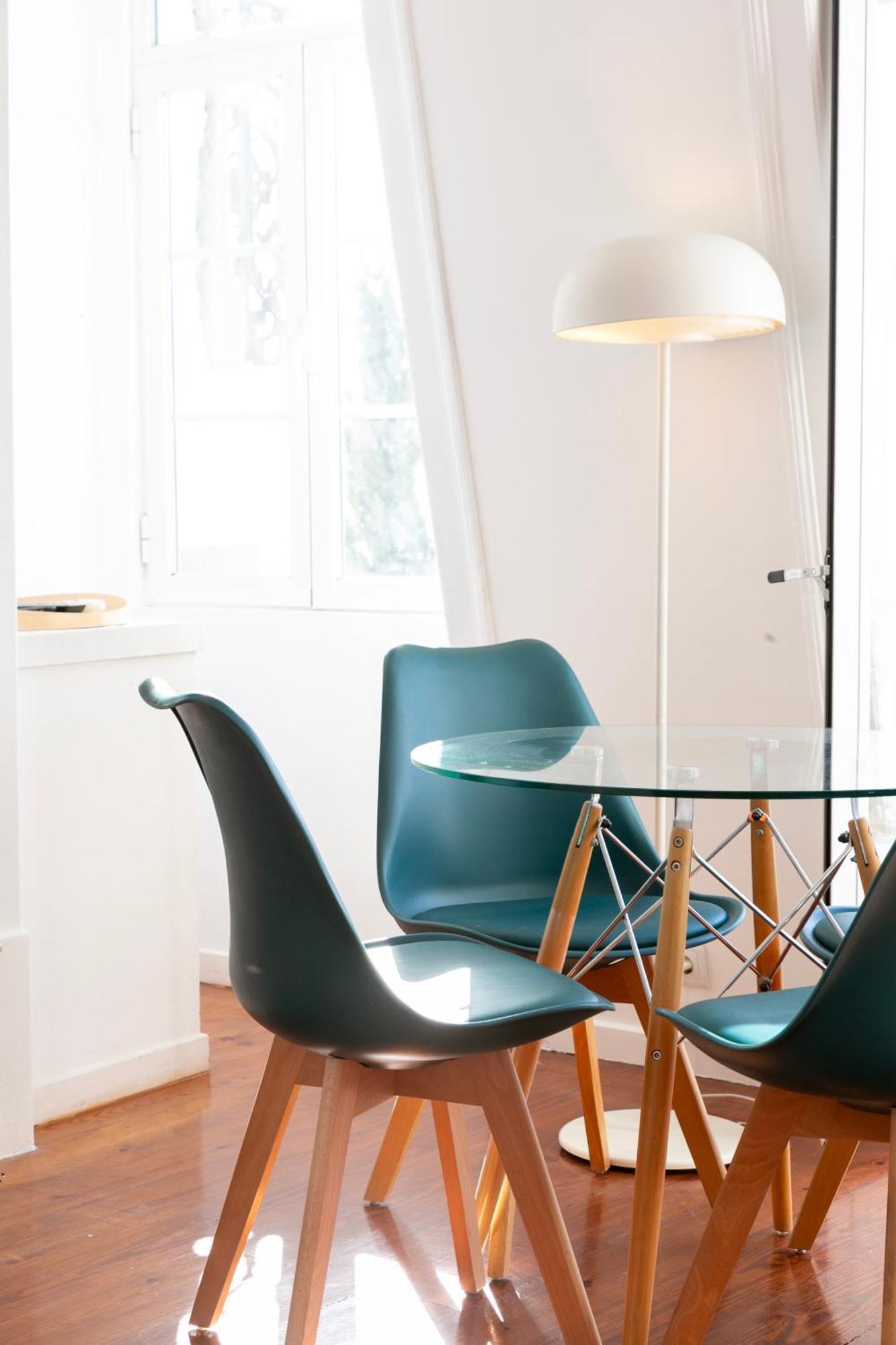 Cozy 1bdr Penthouse With Balcony! *
